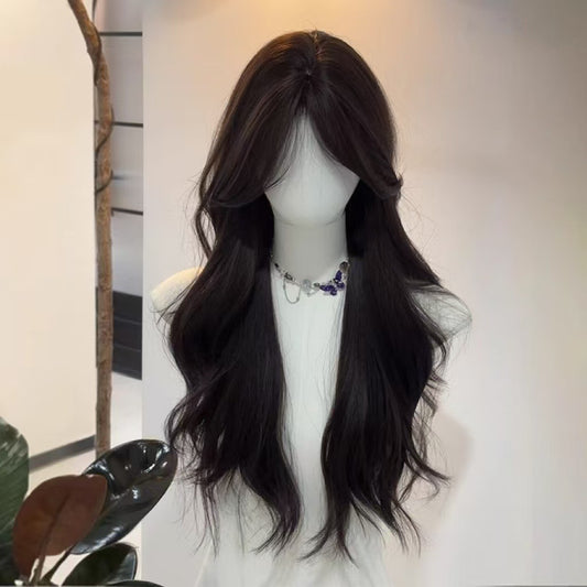 Full-head wig with natural bangs and large waves